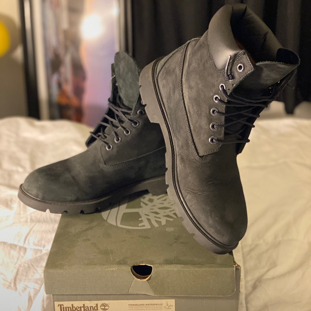 Timberland Boots - Picture 2 of 5